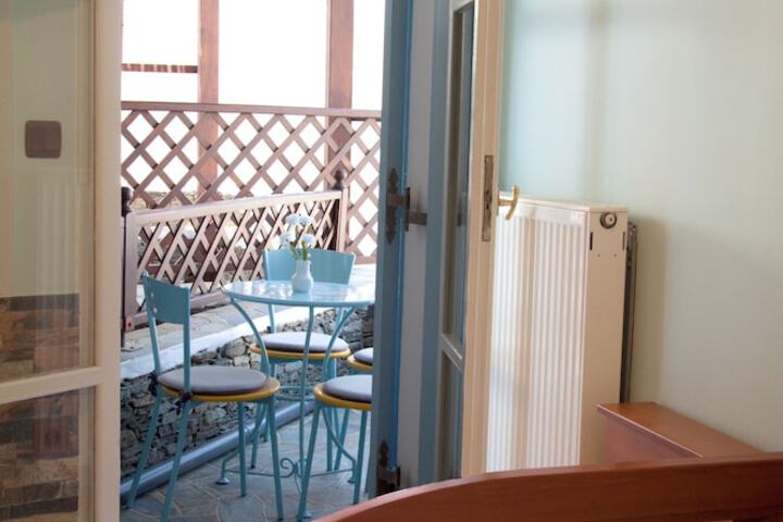 Terrace/Patio 30 of 77