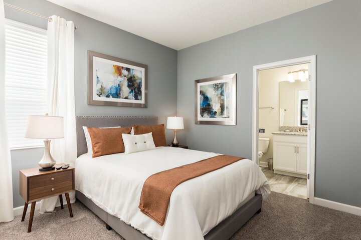 Room 5 of 31