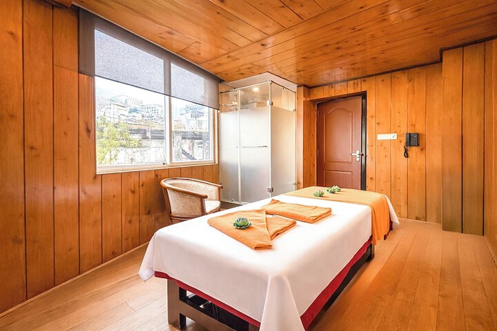 Spa 53 of 75