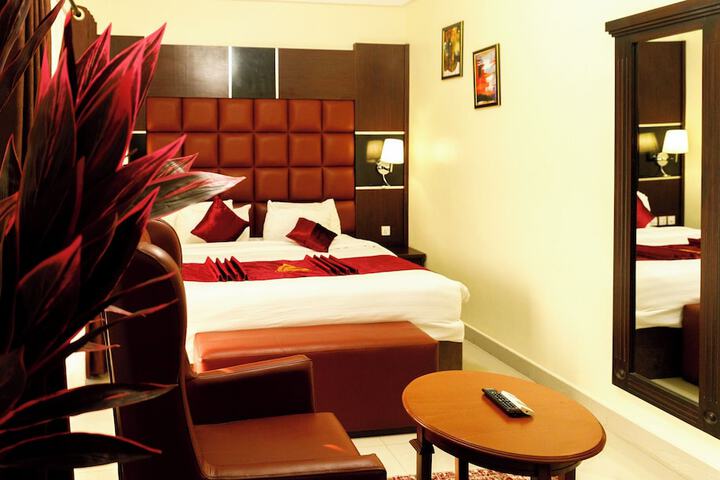Room 7 of 35