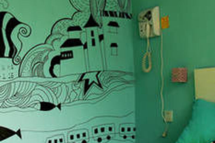 Room 93 of 201