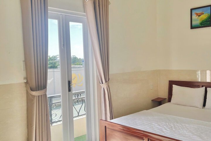Room 7 of 27