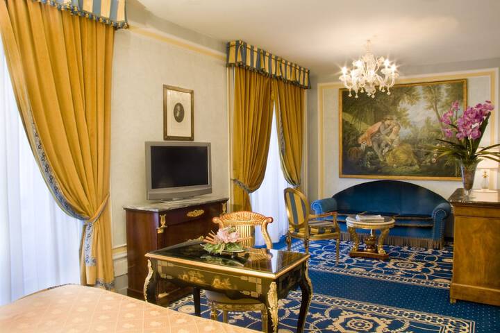 Room 11 of 60