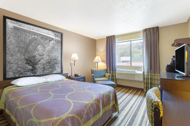 2 Double Beds (3 of 7)
