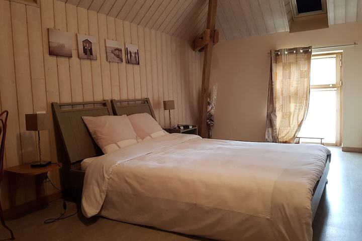 Room 9 of 46