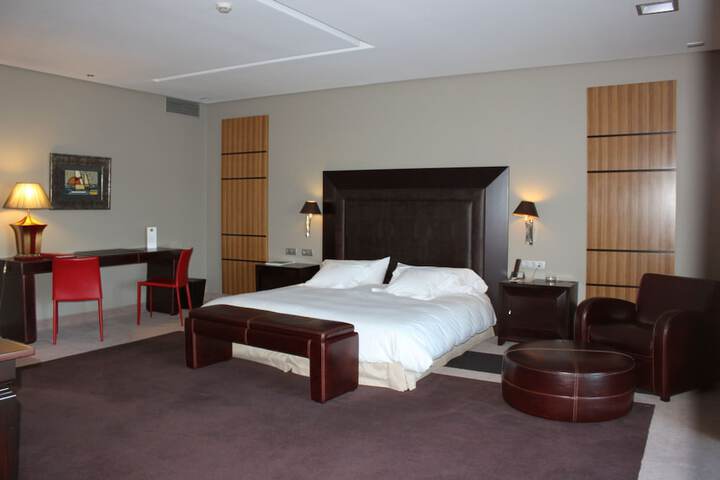 Room 9 of 131