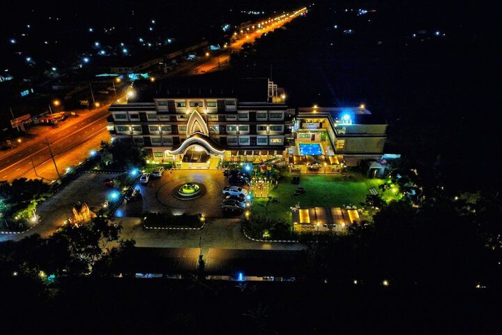 Hotel 175 of 183