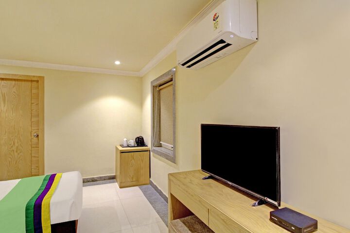 Room 21 of 48