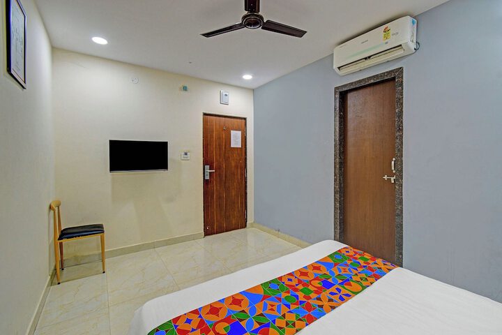 Room 21 of 27