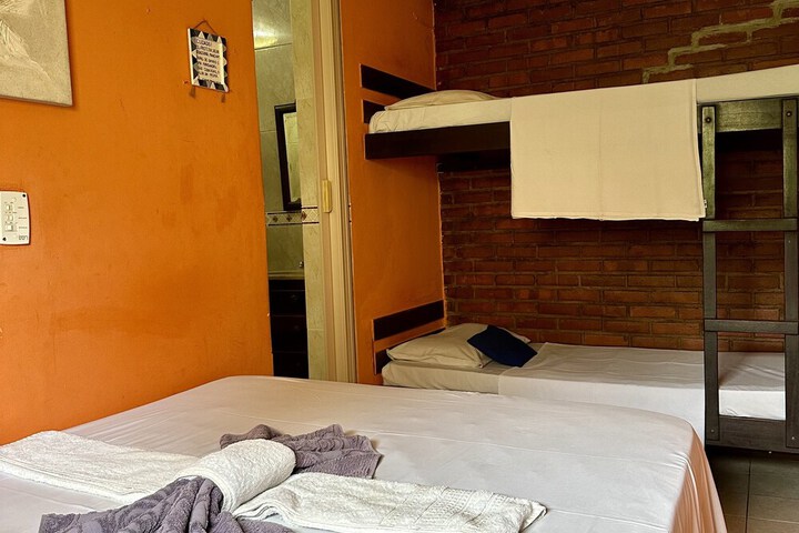 Room 10 of 47
