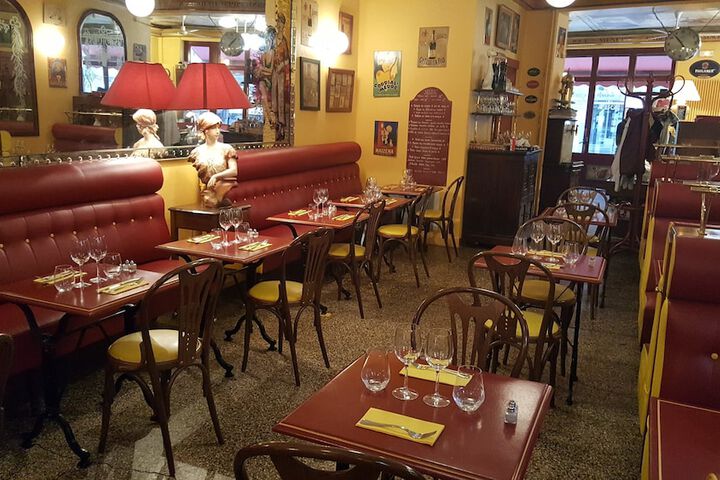 Dining 48 of 62