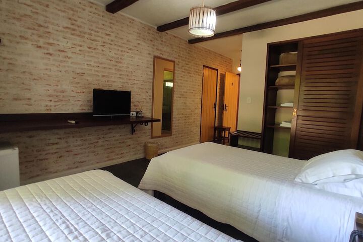 Room 27 of 61