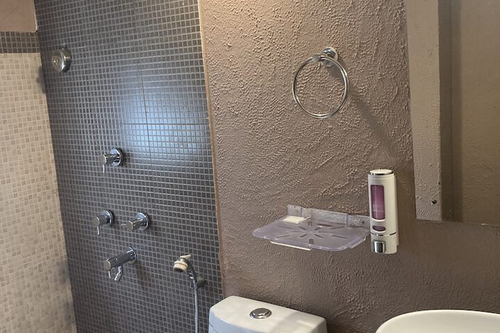 Room 51 of 61