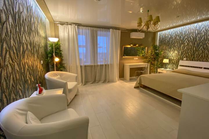 Room 33 of 46