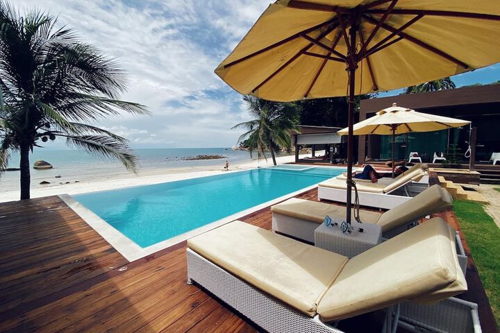 Pool Hotel