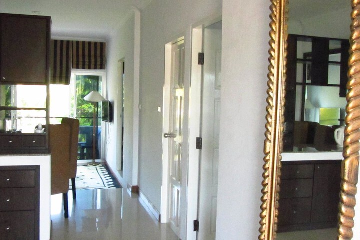Room 5 of 28