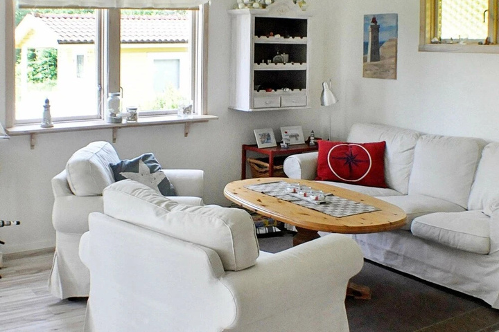 6 Person Holiday Home in Brålanda