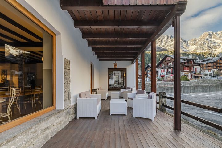 Terrace/Patio 61 of 71