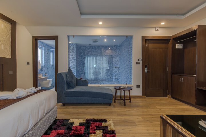 Room 19 of 60