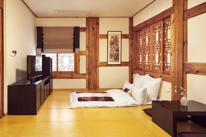 Room 16 of 57
