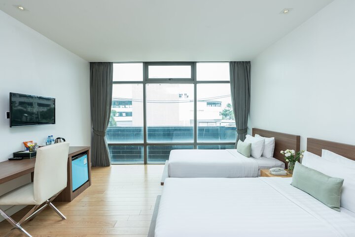 Room 15 of 74