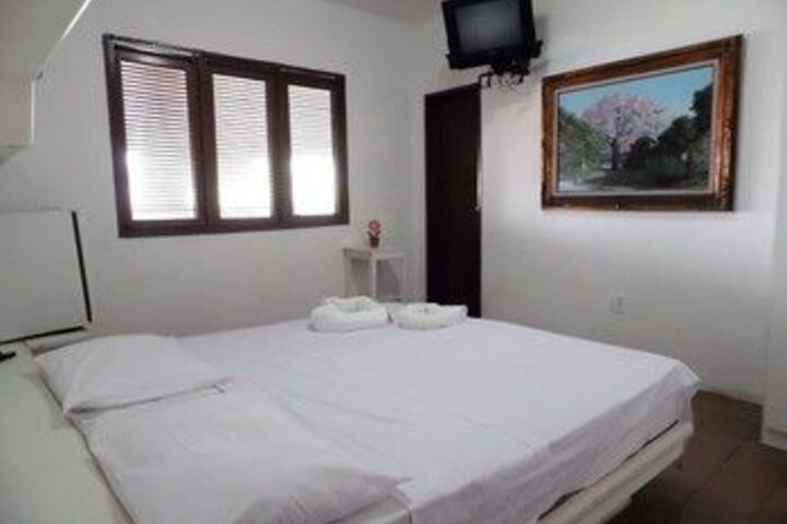 Room 7 of 27