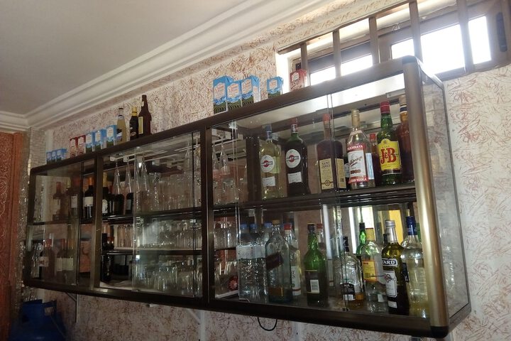 Lounge 31 of 33