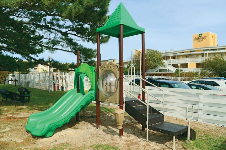 Children's play area - outdoor
