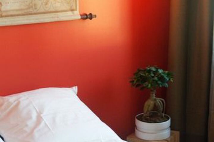 Room 6 of 26