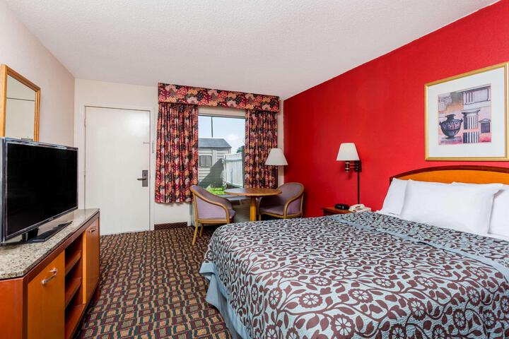 2 Double Beds (8 of 9)