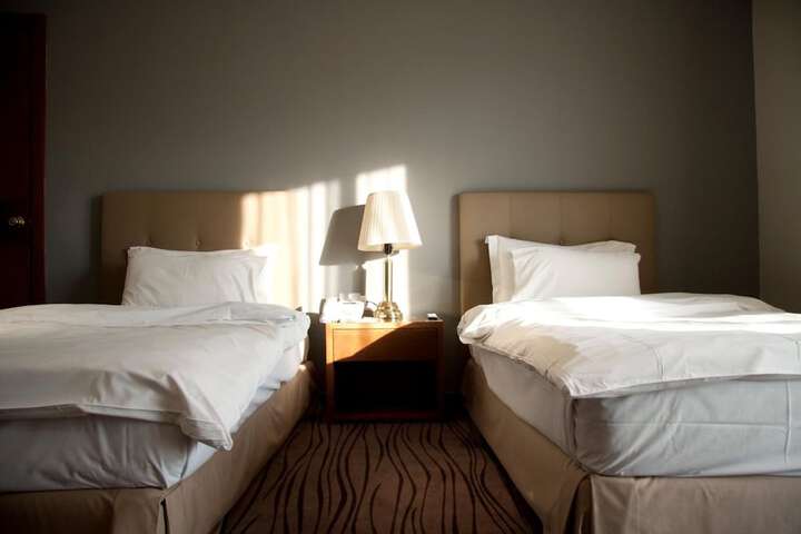 Room 25 of 63