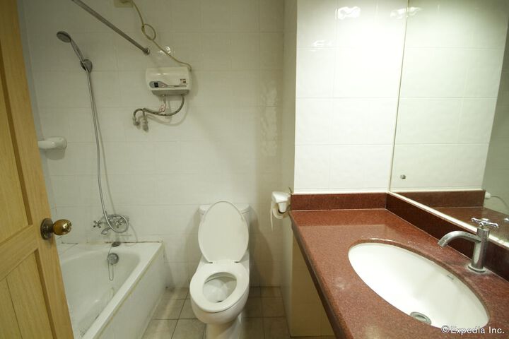Room 44 of 60