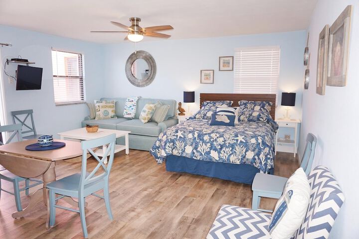 Room 18 of 325