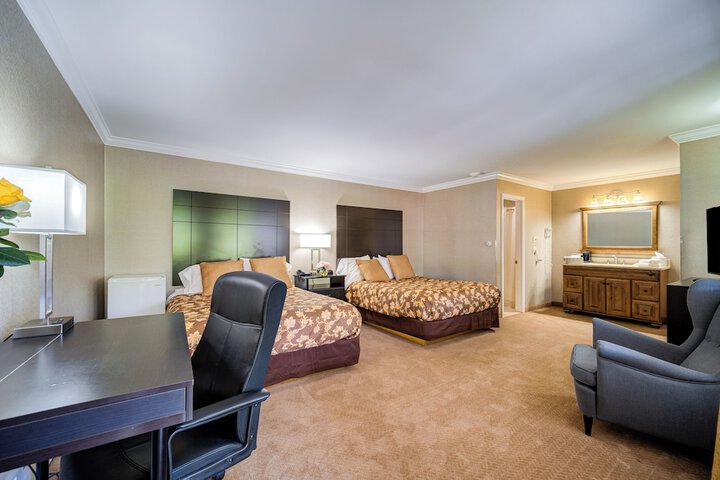 Room 10 of 20