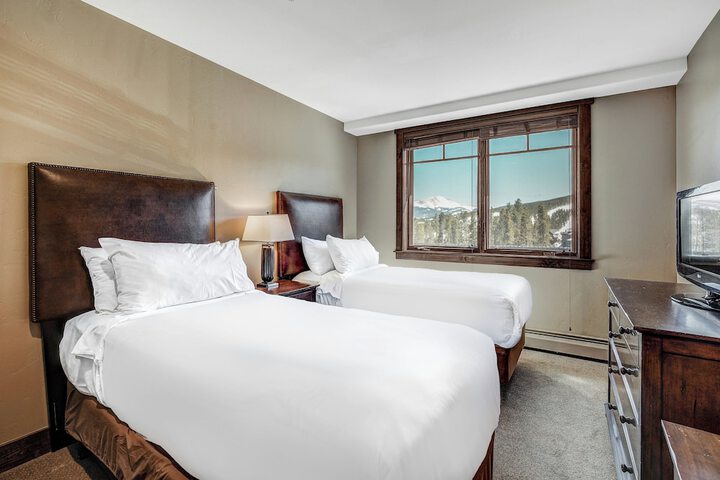 Room 21 of 137