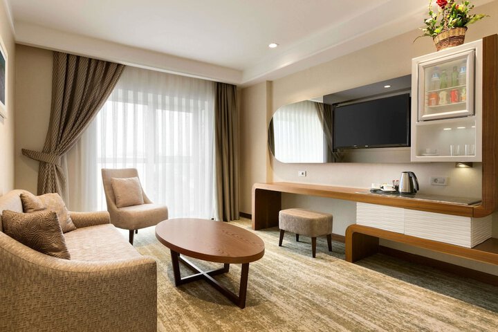 Room 4 of 31