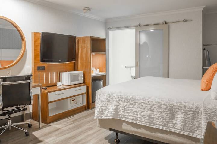 Room 31 of 76