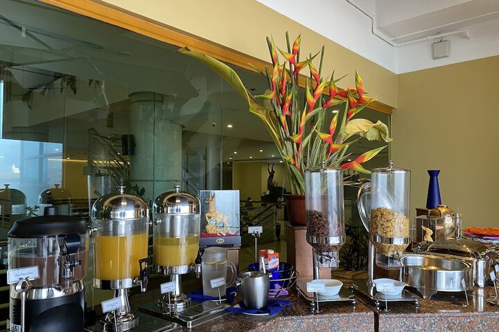 Breakfast/Coffee Service 69 of 79