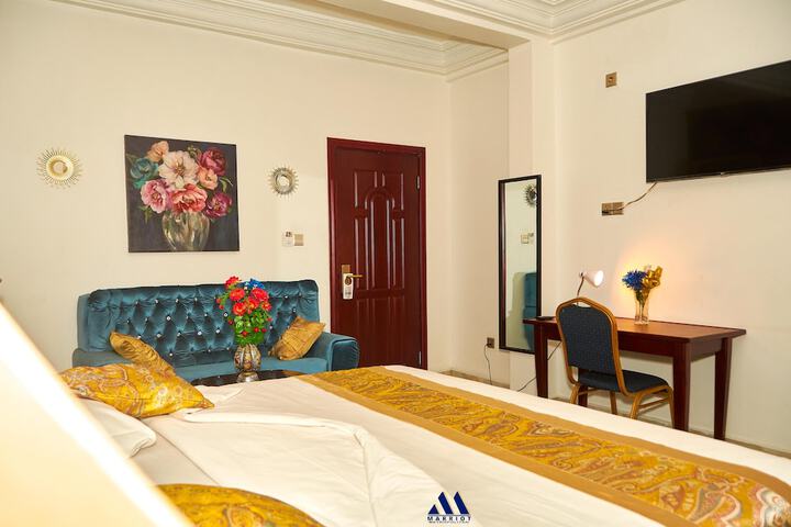 Room 15 of 98