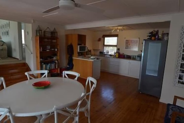 Room 11 of 22