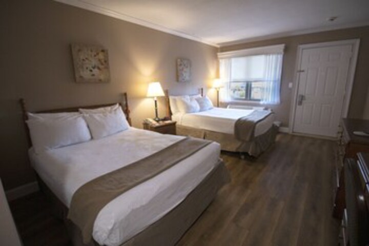 Room 49 of 168