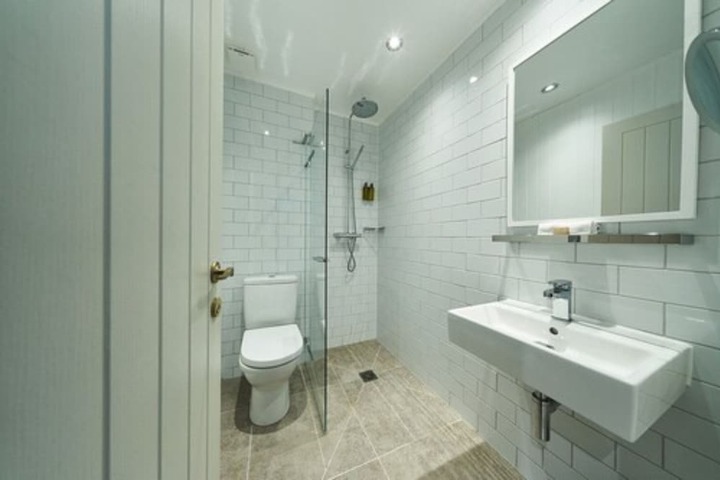 Clean Restrooms