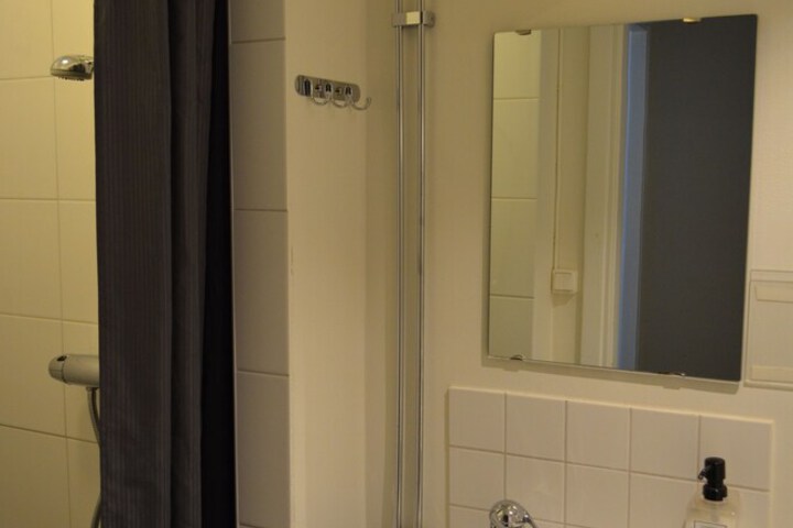 Room 40 of 63