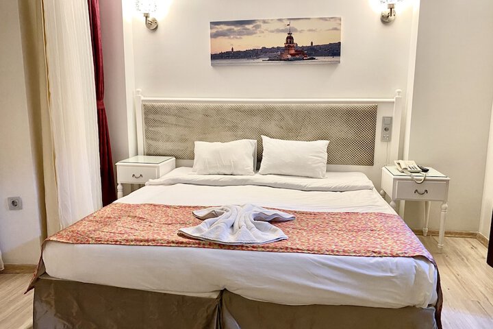 Room 44 of 66
