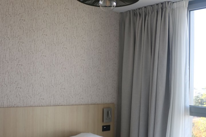 Room 3 of 21