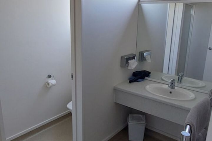 Room 29 of 45