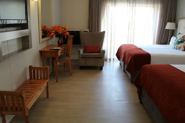 Room 5 of 61