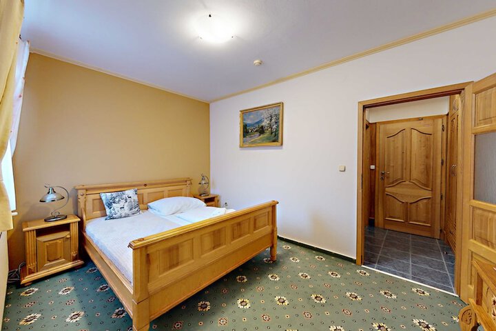 Room 15 of 91