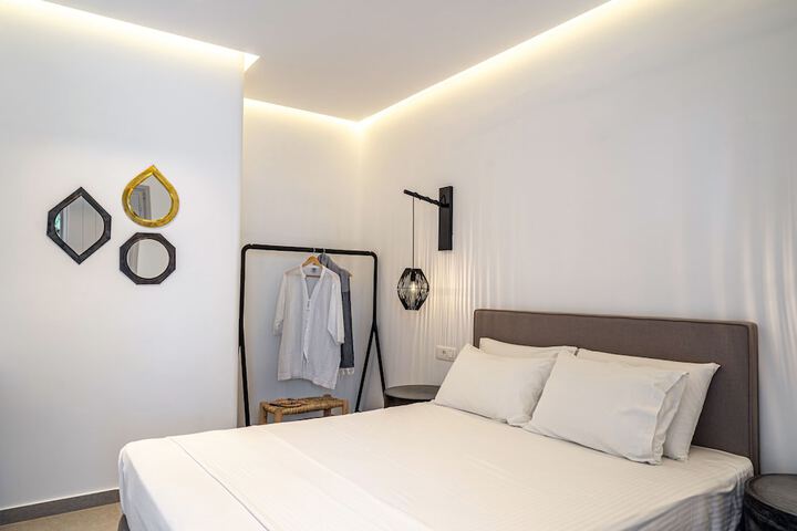 Room 47 of 99
