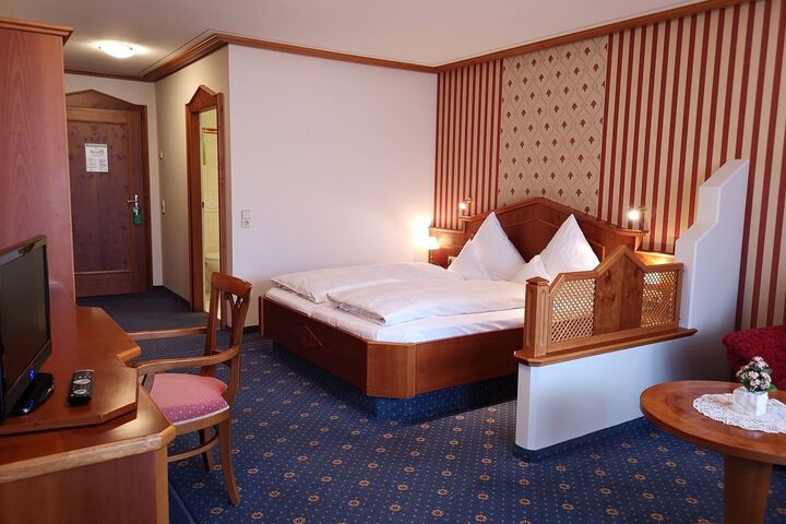 Room 43 of 46